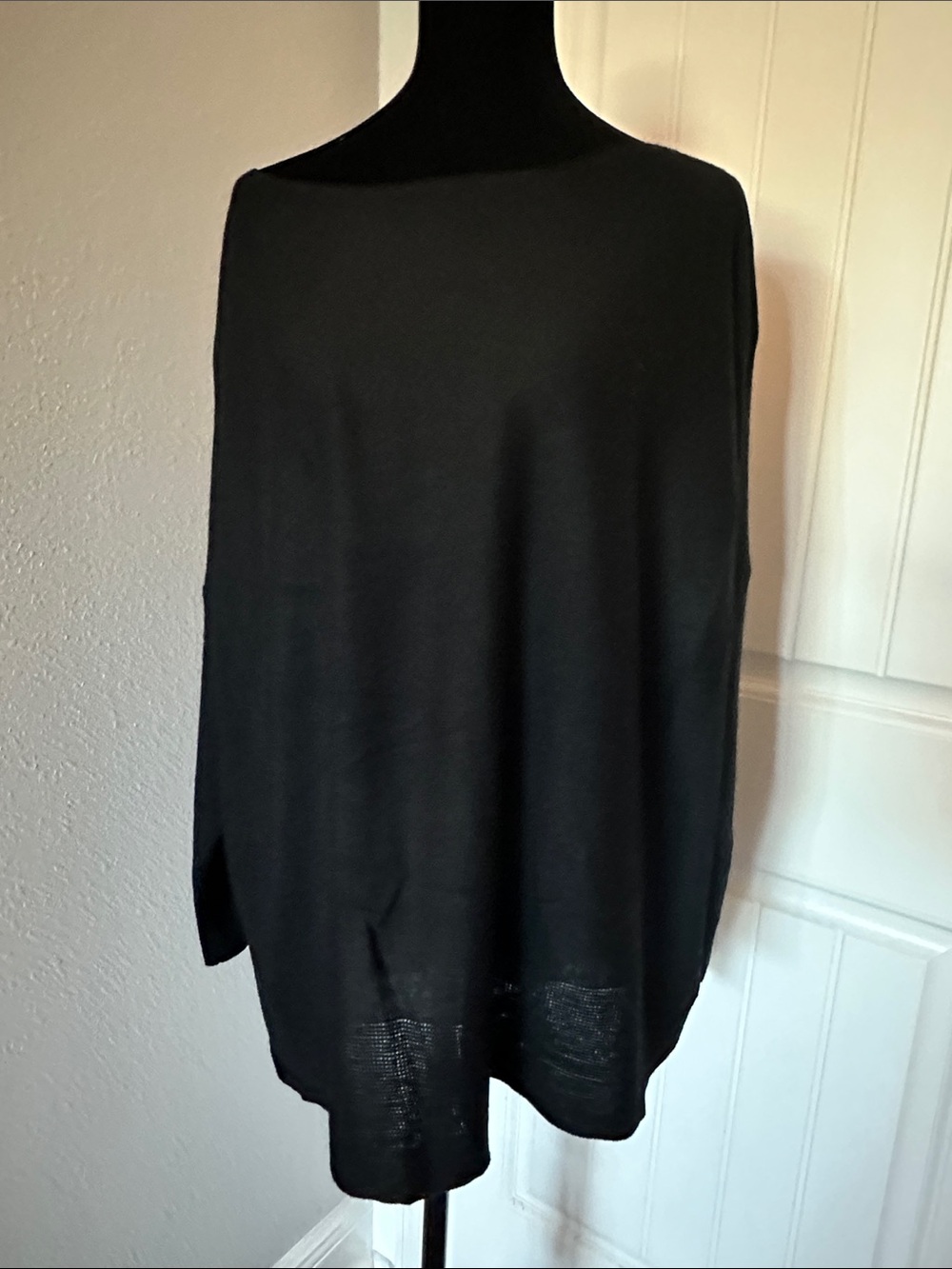 Classic Black Hudson Gray Women's Sweater